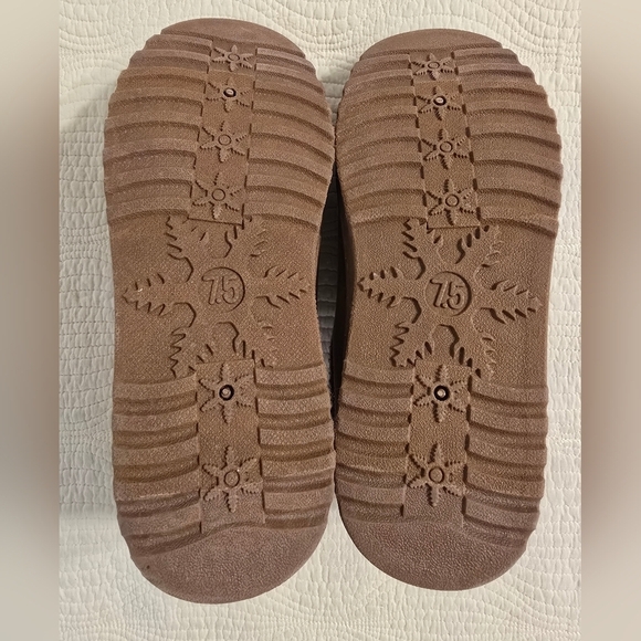 NWOT White Mountain Ladies Slip On  Slippers With Faux Fur Interior - Picture 5 of 5